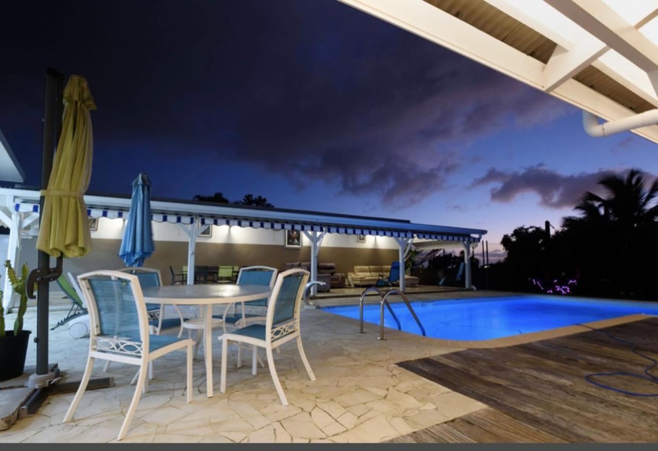 Appartement d'une chambre avec vue sur la mer piscine partagee et balcon a Fort de France a 4 km de la plage Extérieur photo